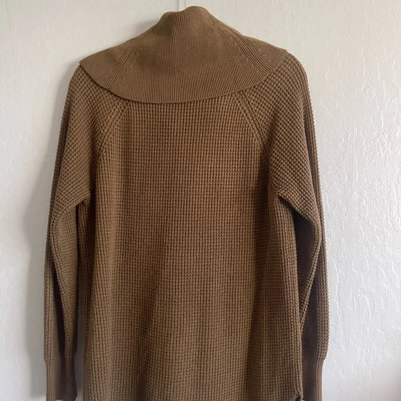 Michael Kors Sweater - Picture 2 of 4